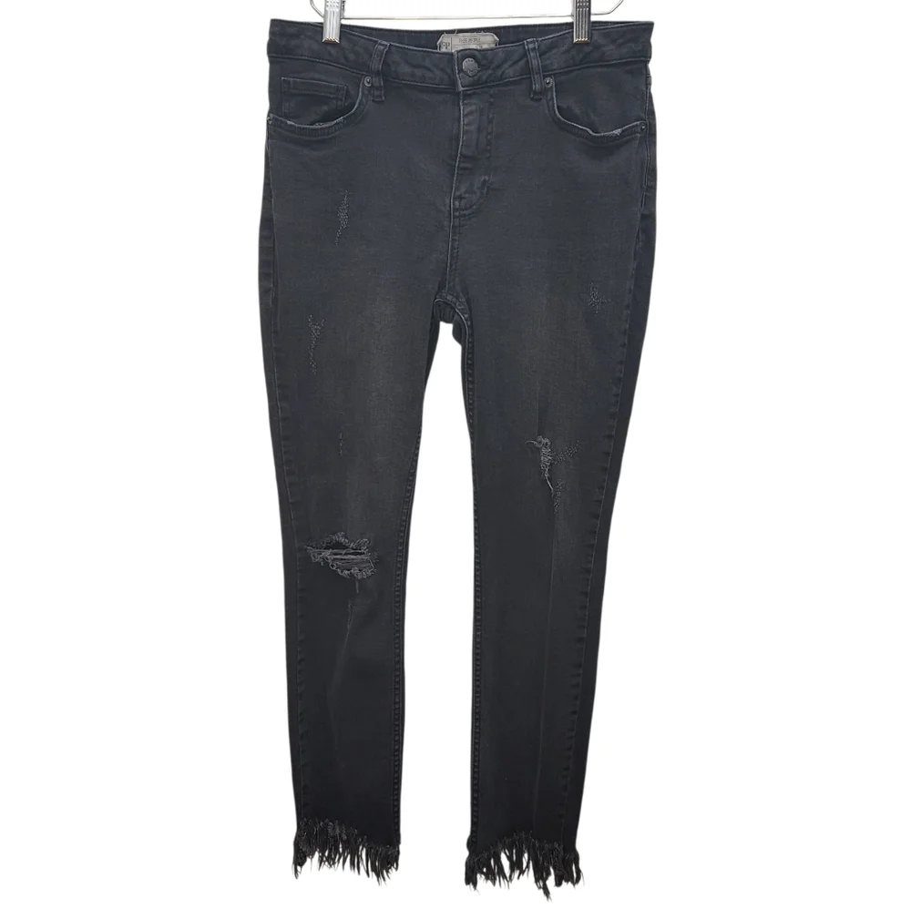 Free People Great Heights Frayed Skinny Black Jeans Size 28 Fringe Row Hem